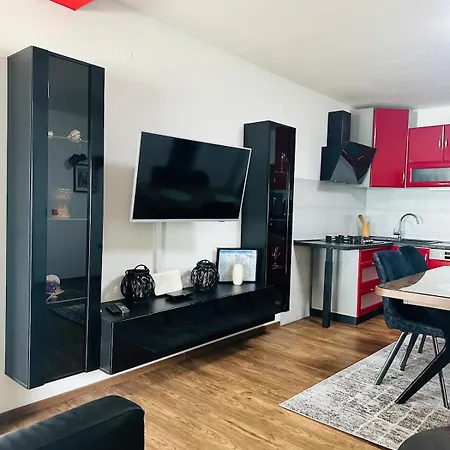 Apartment On The Podstrana